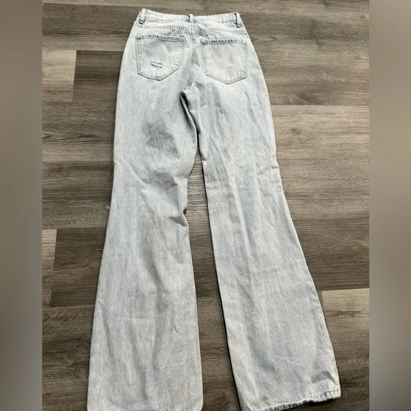 Altar’d State Light Wash Wide Leg Distressed Jeans - Picture 2 of 9